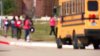 Fort Worth: Madres preocupadas tras sospechoso apuntar con un arma a sus hijos en una primaria