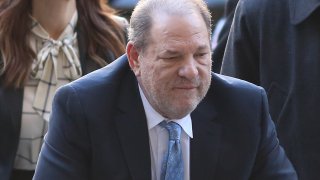 Harvey Weinstein arrives at Manhattan Criminal Court with his attorneys on Feb. 24, 2020.