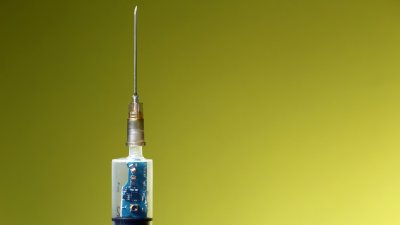 Las vacunas contra el COVID-19: verdades y mentiras que circulan en internet