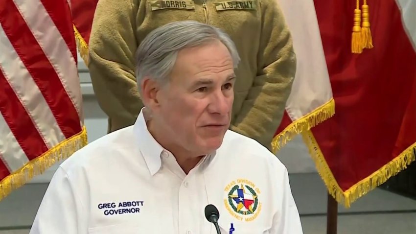 Gobernador Abbott en espera de ayuda del gobierno federal para los damnificados por las tormentas