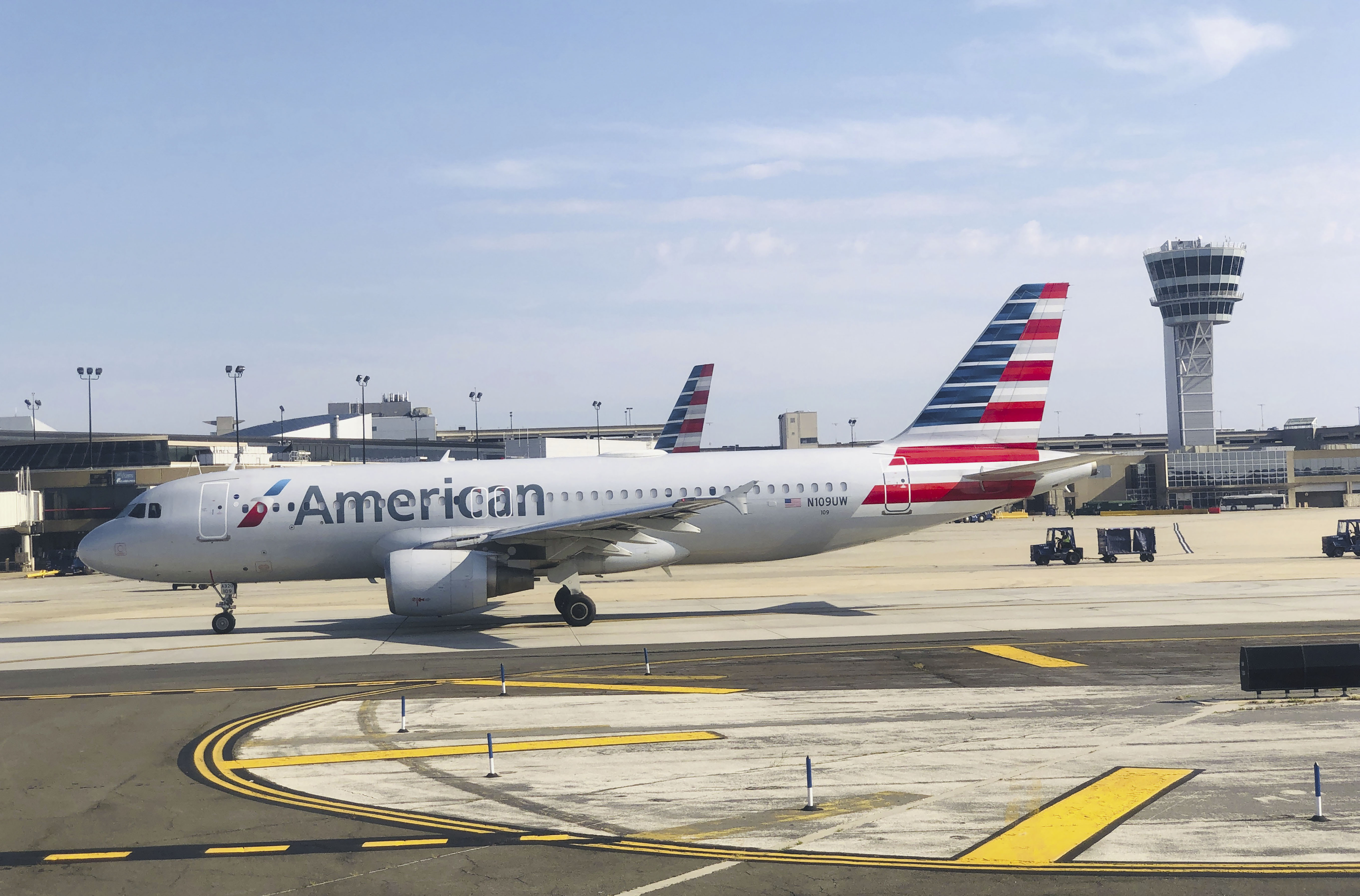 maleta facturada american airlines