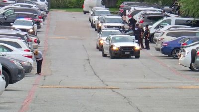 Dallas: Arrestan a una persona tras hombre baleado