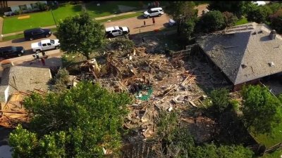 ¿Fuga de gas posible causa de explosión en vivienda de Plano?