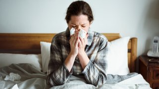 La directora de los CDC explicó que el año pasado hubo "muy pocos casos de gripe", en gran parte debido a las medidas de precaución frente al COVID-19.