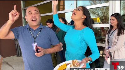 Fiesta decembrina de T39 y NBC5 con Mariachi