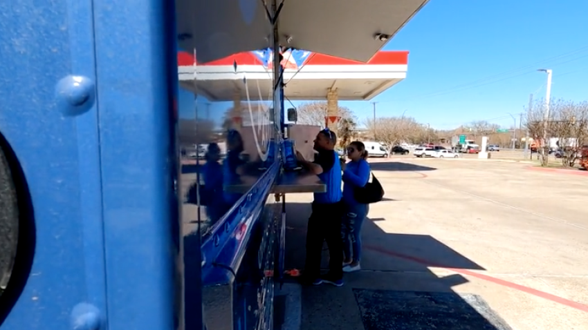 Por las nubes los precios de la gasolina en el Metroplex