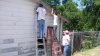 Buscan a voluntarios en Fort Worth para reparaciones en viviendas de personas adultas
