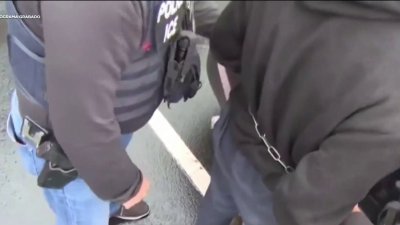 ICE cerraría temporalmente miles de casos de deportación tras revisión sobre bajo riesgo a la seguridad pública