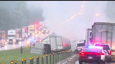 Choque múltiple por mal tiempo deja al menos tres muertos en una carretera de Arkansas