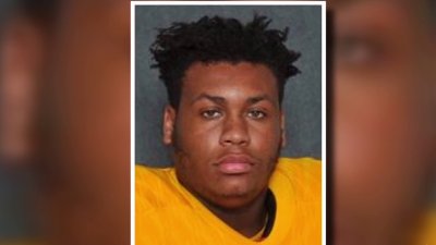 Dan último adiós a estudiante que cayó desde puente en Fort Worth
