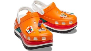 Administración prometedor Importancia Crocs y 7-Eleven se unen para nueva colección de zapatos – Telemundo Dallas  (39)