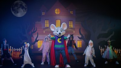 Boo-tacular de Halloween con Chuck E. Cheese