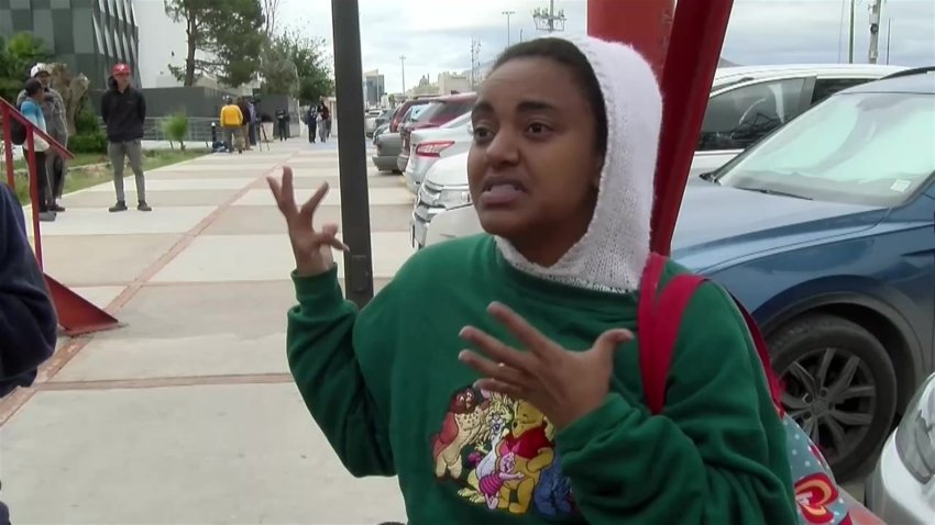 Migrantes deportados piden a México que los envíe a Venezuela