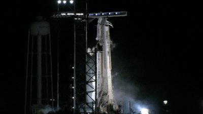 SpaceX pospone lanzamiento de cohete debido a un problema de último minuto