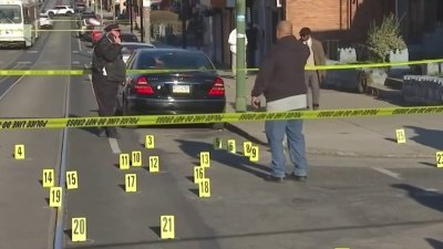 De película: comando armado le dispara hasta 60 veces a tres adolescentes