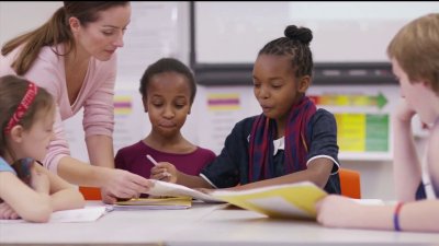 Educando en Uplift Education – PATROCINADO