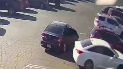 En video: roban un auto a plena luz del día y en cuestión de segundos