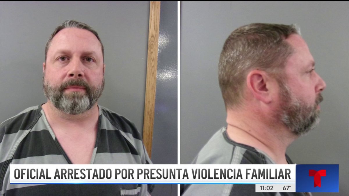 Arrestan A Un Policía De Fort Worth Telemundo Dallas 39