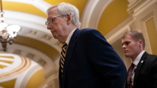 El senador Mitch McConnell.