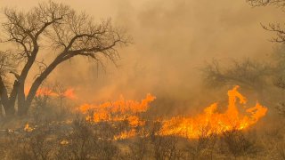El peor incendio en la historia de Texas podría agravarse por el viento y las temperaturas