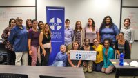 En Dallas: primeros auxilios para la salud mental de los jóvenes