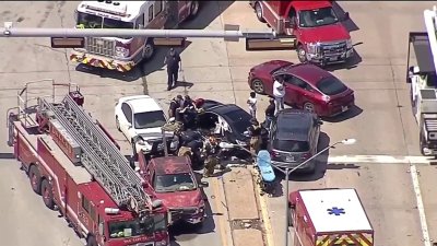 Accidente entre 5 vehículos deja un muerto en Dallas; ya hay un arresto