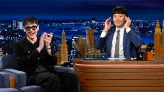 Peso Pluma en programa de Jimmy Fallon