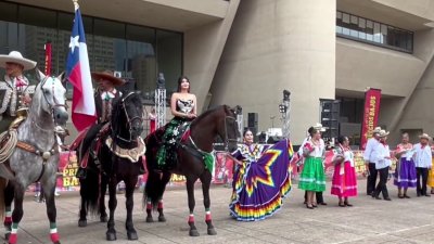 Celebraciones de Fiestas Patrias en el Metroplex