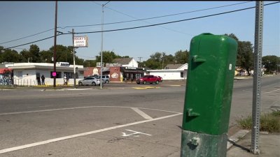 Molestia en un vecindario de Fort Worth por una fuente de agua