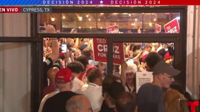 Tarde, pero llegó a su cierre de campaña Ted Cruz