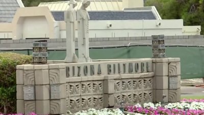 Niño muere tras caerle una estatua en resort Arizona Biltmore