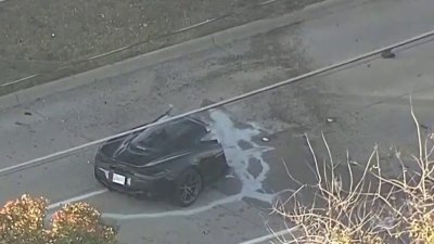 Choque mortal en Dallas donde un vehículo se partió