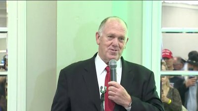 Deportaciones masivas comenzarían en Chicago, según Tom Homan