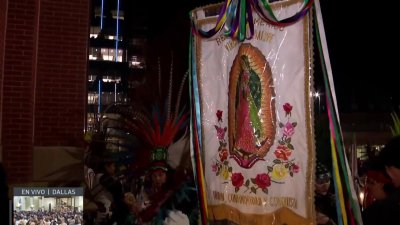 Feligreses llegan a la Catedral de Dallas para venerar a la Guadalupana