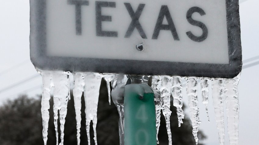 KILLEEN, TEXAS – FEBRUARY 18: Icicles hang off the  State Highway 195 sign on February 18, 2021 in Killeen, Texas. Winter storm Uri has brought historic cold weather and power outages to Texas as storms have swept across 26 states with a mix of freezing temperatures and precipitation. (Photo by Joe Raedle/Getty Images)