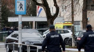 Un ataque con cuchillo en una escuela de Croacia dejó una niña muerta y seis heridos.