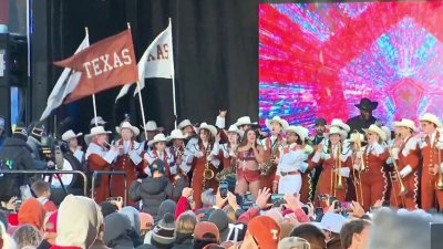 Semifinal de fútbol americano colegial en Arlington