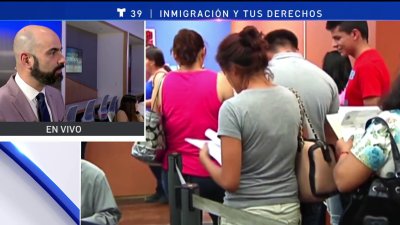 Esposo e hijos tienen TPS, pero ella no ¿puede ser deportada?