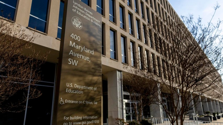 Trump cierra las oficinas del Departamento de Educación como parte de su plan para desmantelarlo