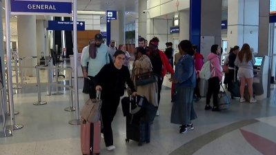 Vuelos cancelados tras el paso de tormentas en el norte de Texas