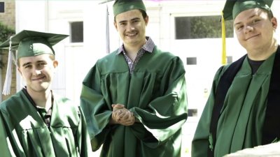 Jóvenes logran gradurse de la UNT gracias al programa “Elevar”