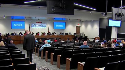 Votarán para cierre de 18 escuelas en Fort Worth