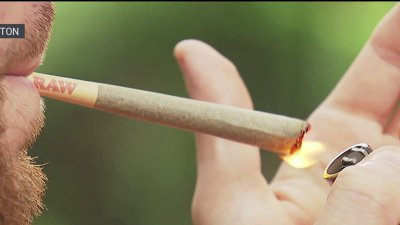 Líderes en Denton revocan ordenanza sobre la marihuana