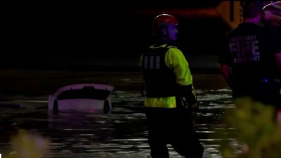 Inundaciones dejan un muerto en Dallas