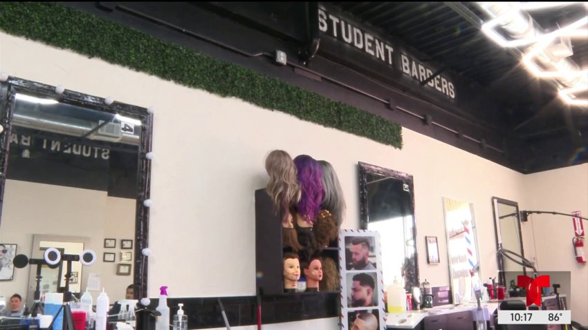La industria de la barbería y cosmetología afectados por las deportaciones