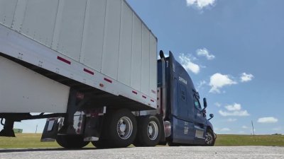 Nervios ante nueva ley para camioneros que tienen que hablar inglés