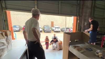 ¿Presencia de ICE aleja a las personas de los Bancos de Comida del norte de Texas?