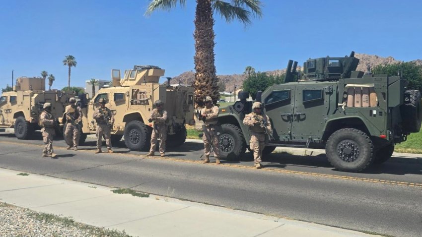 Marines deployed to Los Angeles