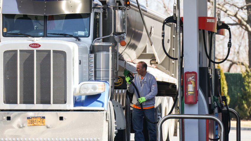 Hauppauge, N.Y.: Diesel truck operator fills up his tank at the Sunoco gas station in Hauppauge, New York on  March 11, 2022. (Photo by Steve Pfost/Newsday RM via Getty Images)