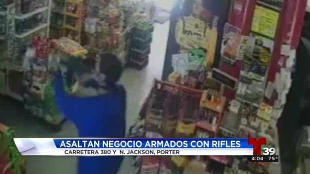 Asaltan gasolinera con armas largas en Denton